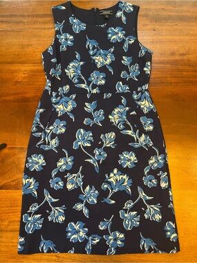 Lands’ End Blue Floral Sleeveless Dress Casual Pockets Stretch Women’s Size 10